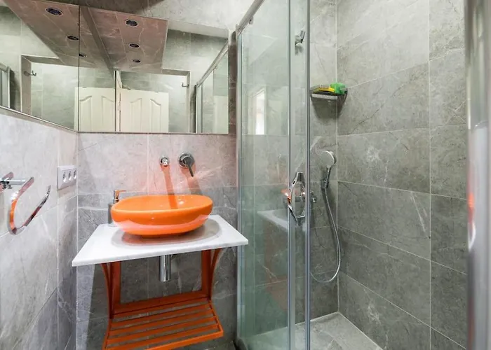 Cute 1 W Ac 300 Meters To Istiklal Street Lägenhet *