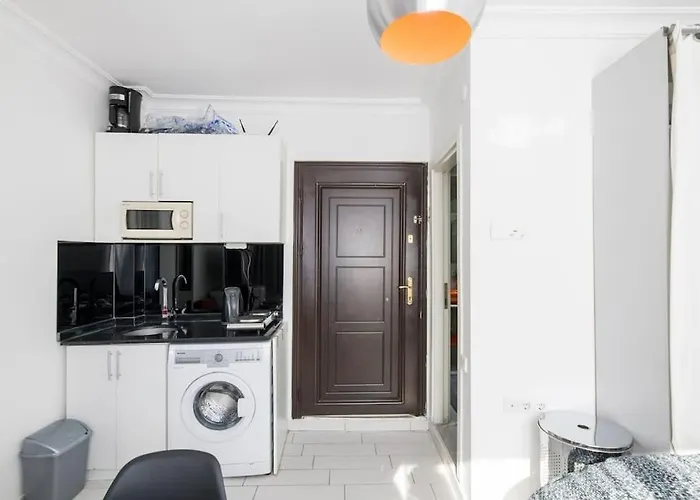 Cute 1 W Ac 300 Meters To Istiklal Street Istanbul